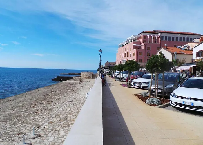 - Zadar Riviera 8249 * Petrcane